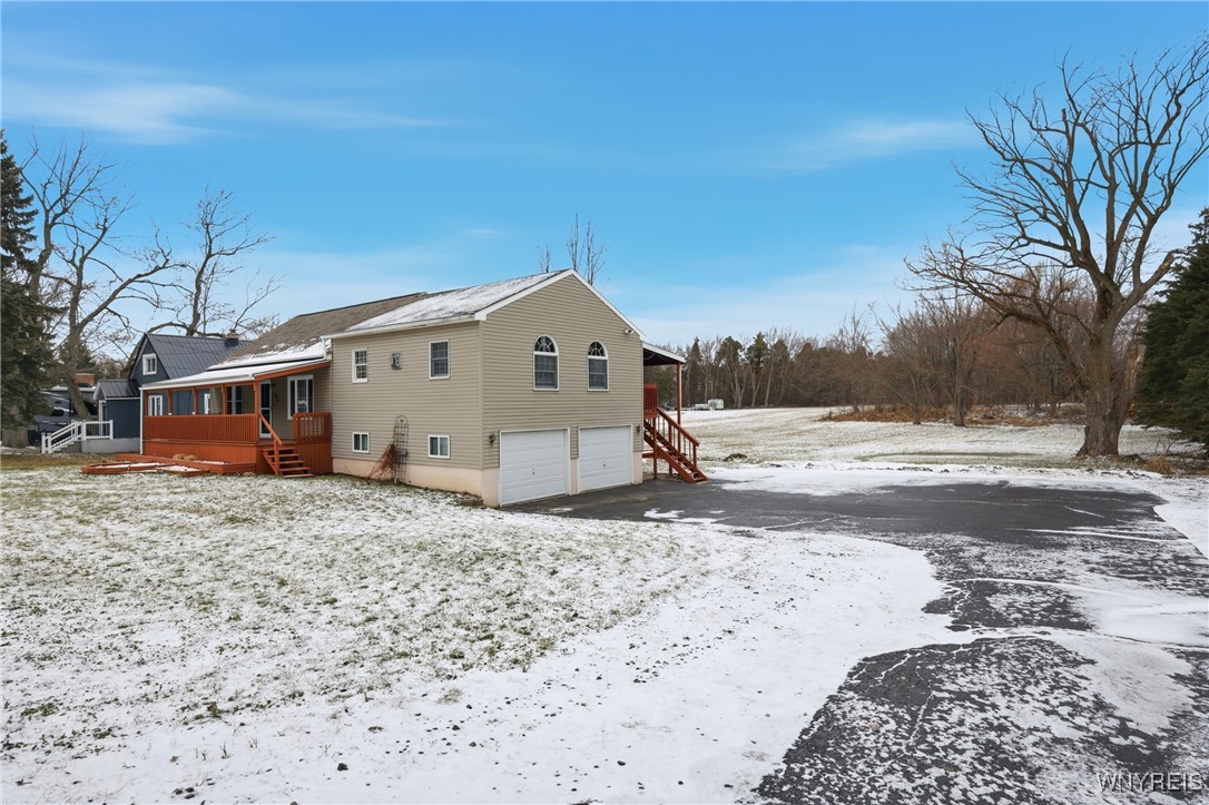 644 Seneca Creek Road West Seneca, NY 14224 - Photo 2 of 42