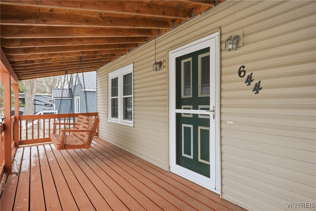 644 Seneca Creek Road West Seneca, NY 14224 - Photo 3 of 42