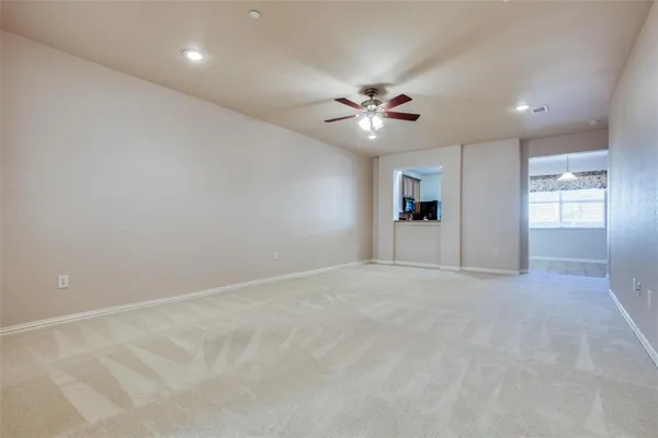 $2,375 | 237 Heritage Hill Drive, Lewisville, TX 75067