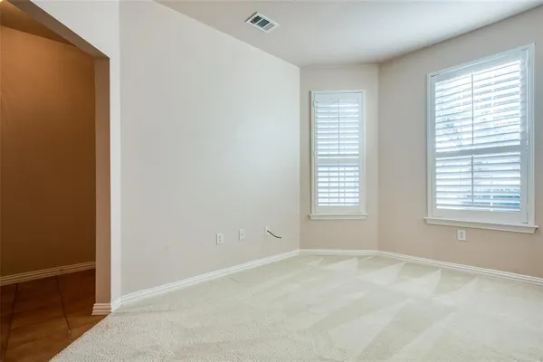 $2,375 | 237 Heritage Hill Drive, Lewisville, TX 75067