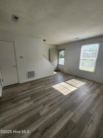 $950 | 102 Shiloh Drive, Unit B, Greenville, NC 27834