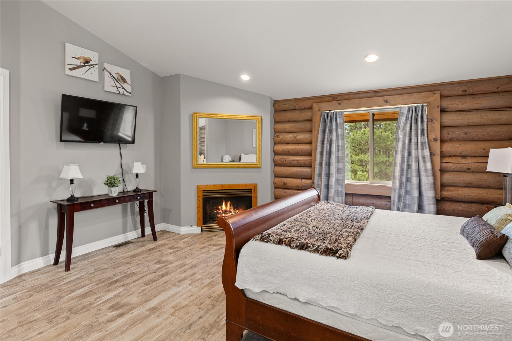 1161 White Road Cle Elum, WA 98922 - Photo 15 of 38 a bedroom with a bed and a flat screen tv