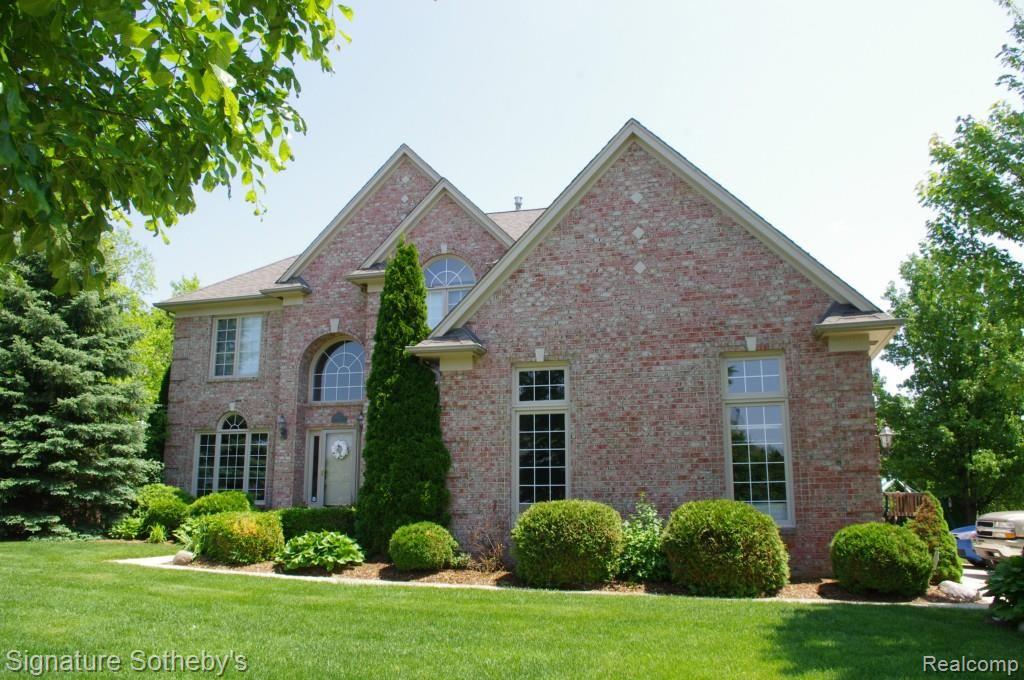 1331 Tulberry Circle Rochester, MI 48306 - Photo 1 of 26