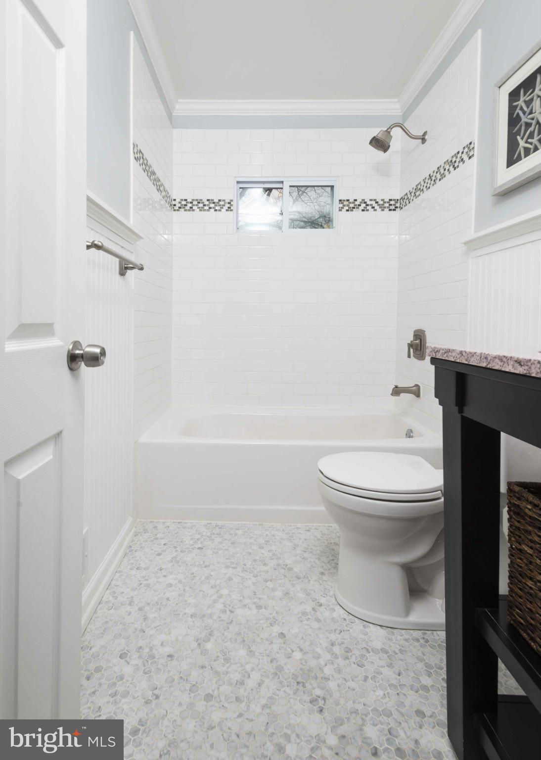 7606 Knollwood Road Towson, MD 21286 - Photo 17 of 30 Bath Upper Level