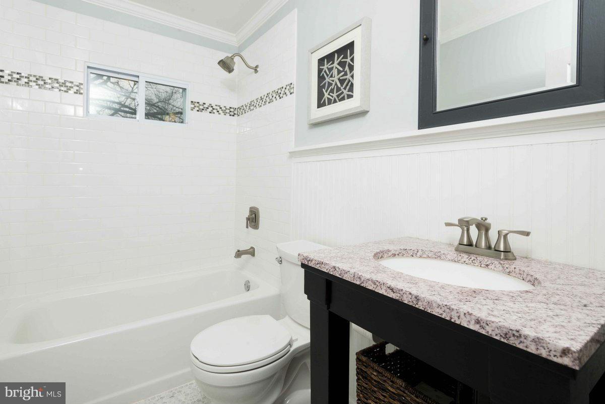 7606 Knollwood Road Towson, MD 21286 - Photo 18 of 30 Bath