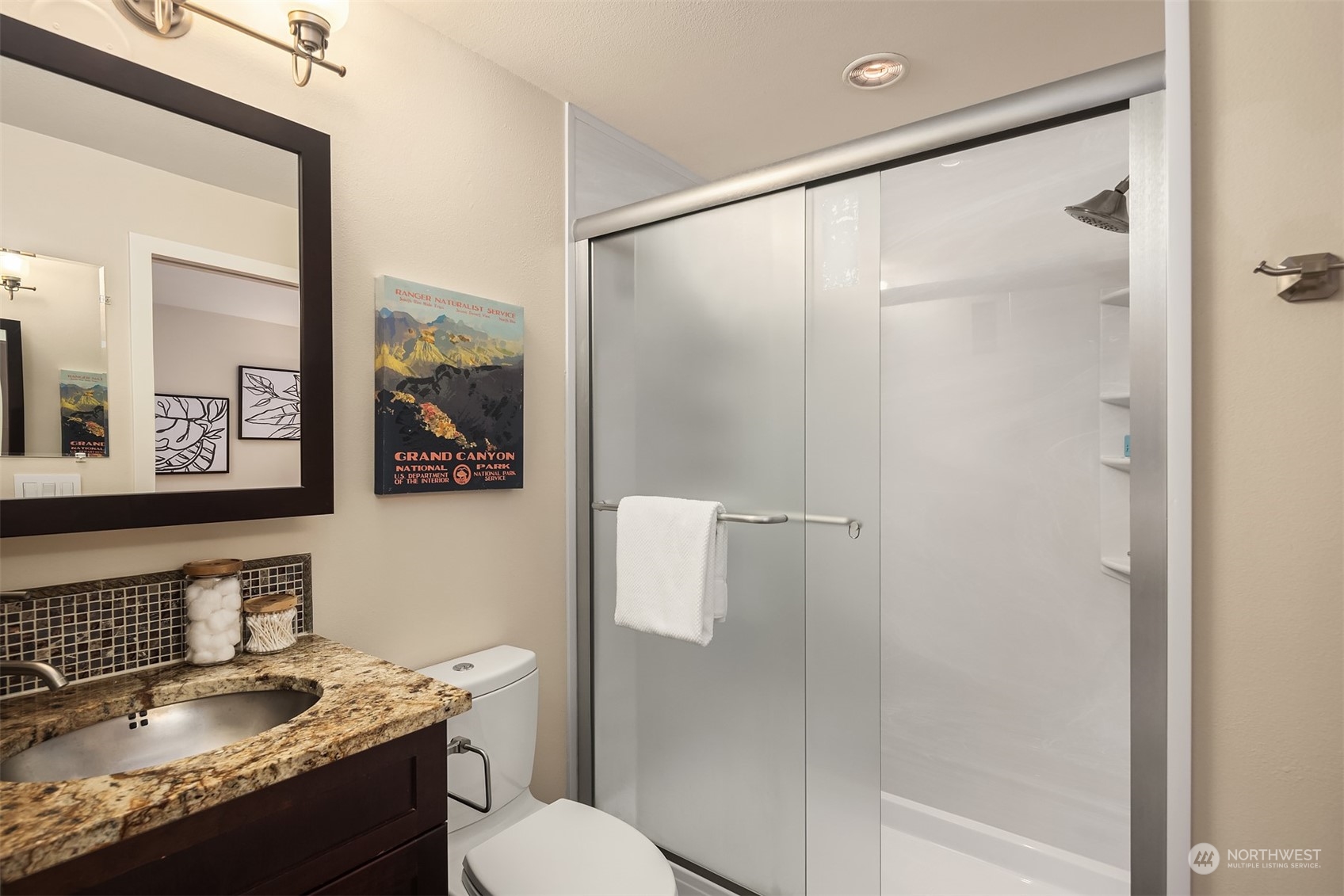 8523 Midvale Avenue North, Unit A Seattle, WA 98103 - Photo 16 of 26