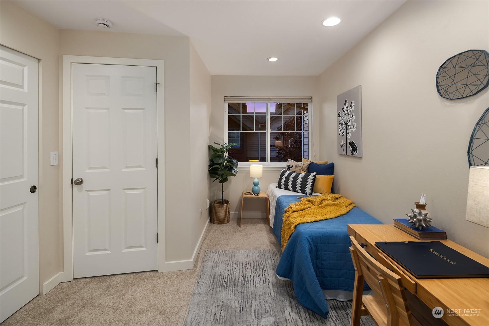 8523 Midvale Avenue North, Unit A Seattle, WA 98103 - Photo 20 of 26