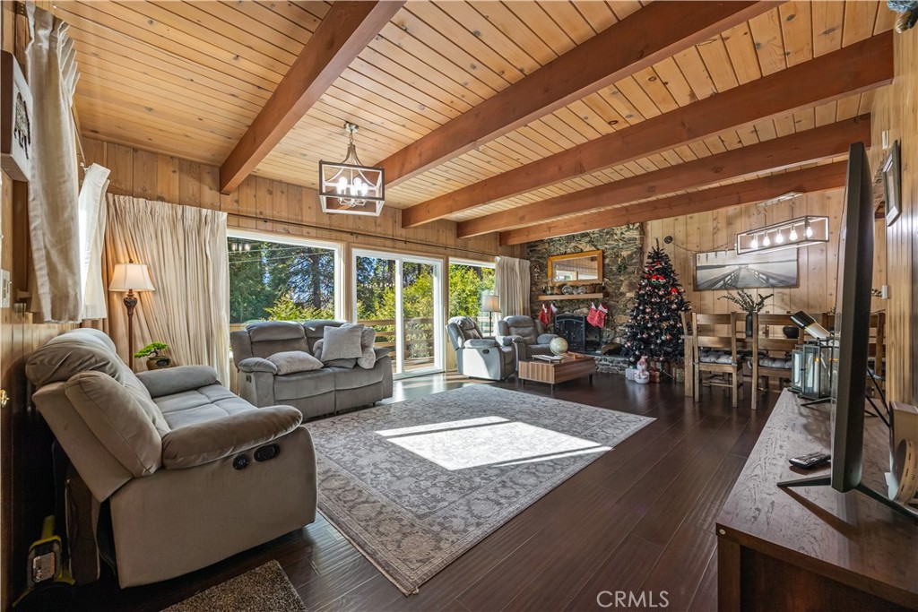 225 Fremont Road Lake Arrowhead, CA 92352 - Photo 9 of 49