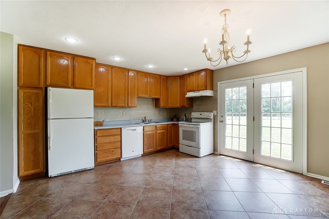 2485 Federal Road Xenia, OH 45385 - Photo 18 of 53 Gallery Image 18