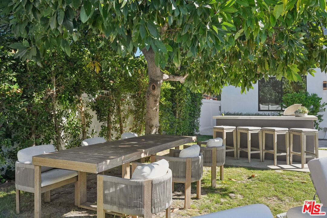 731 North Curson Avenue Los Angeles, CA 90046 - Photo 64 of 75