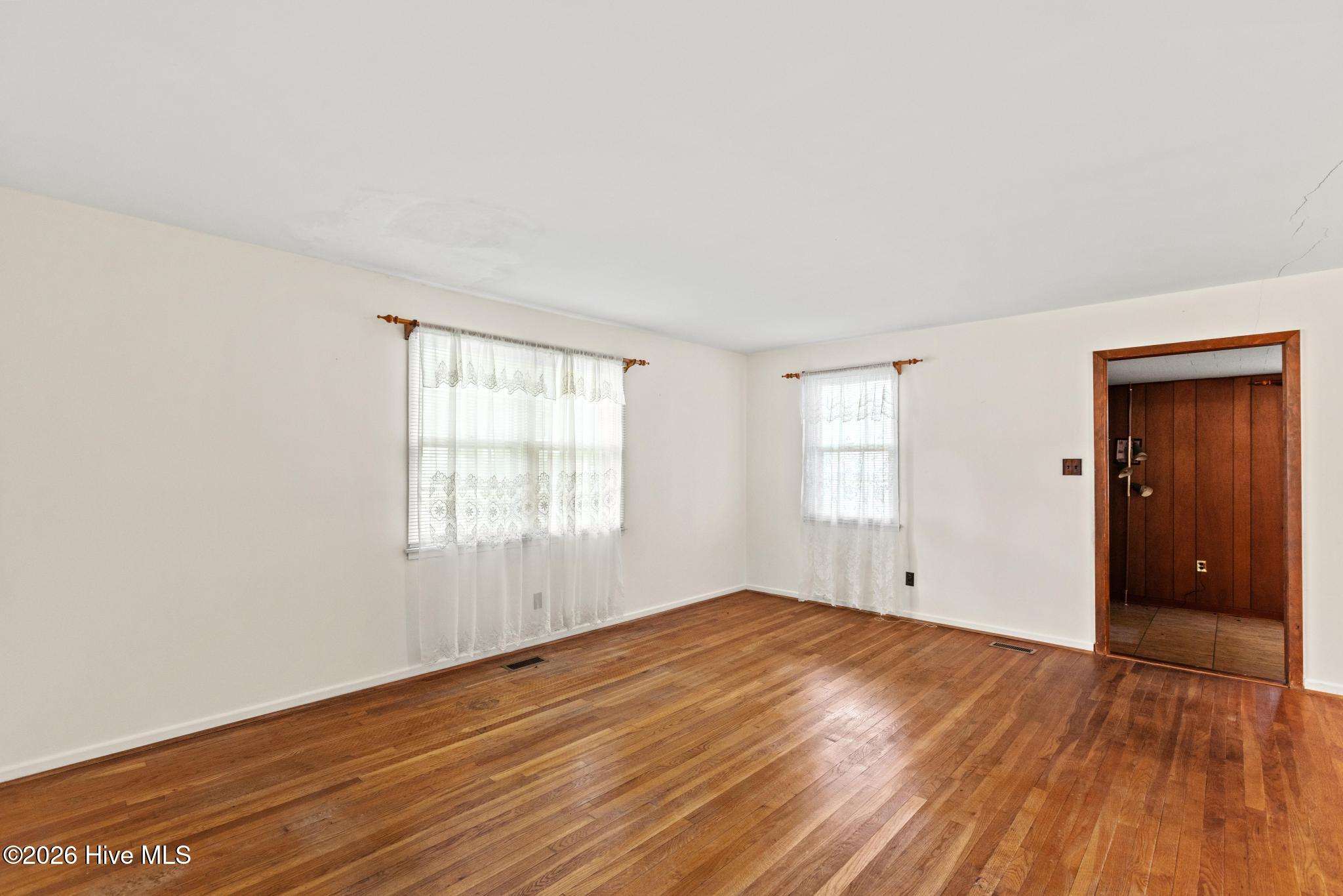 507 Delmar Road Jacksonville, NC 28540 - Photo 4 of 34 Gallery Image 4