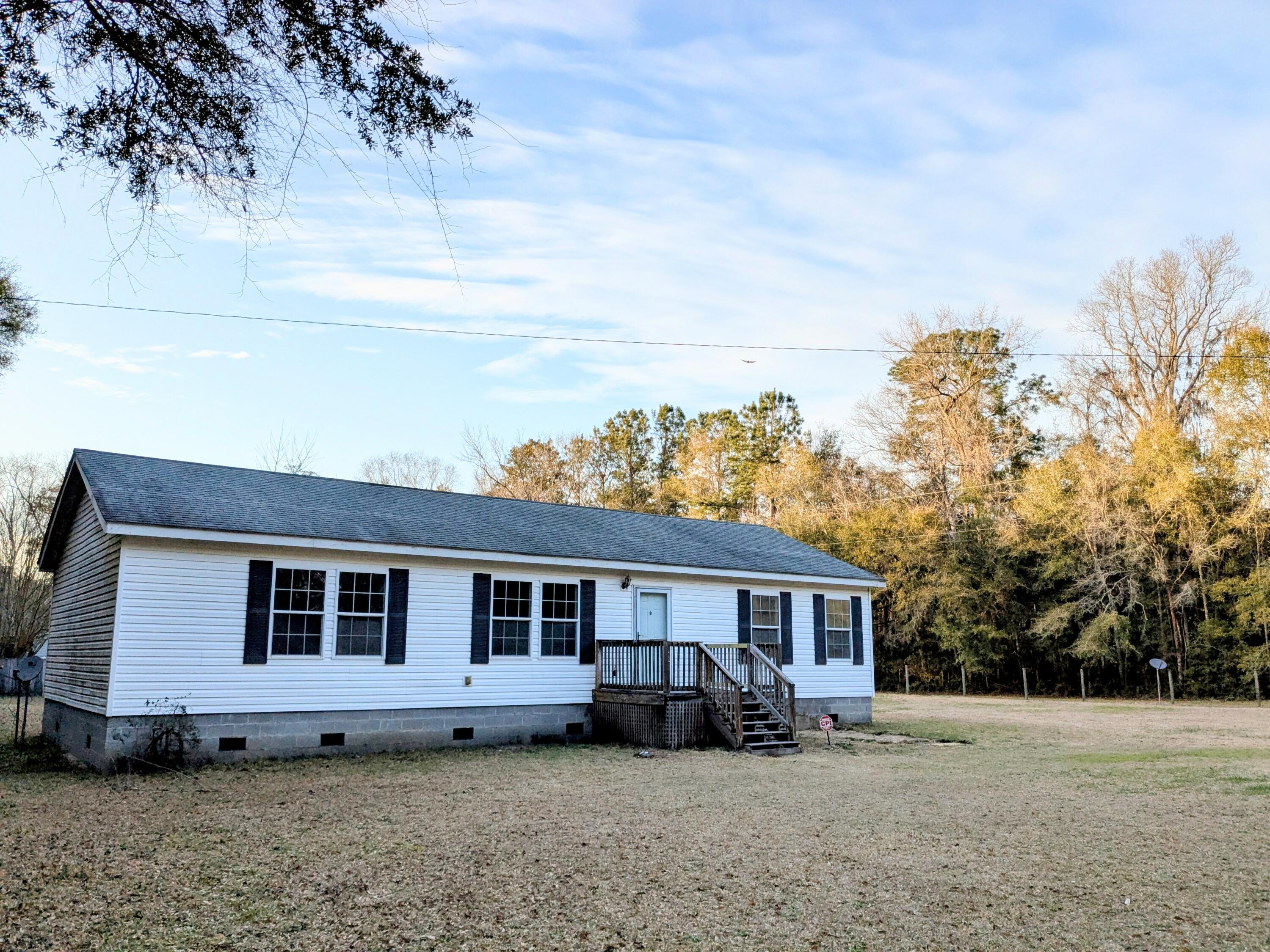 5181 Dr Taylor Road Adams Run, SC 29426 - Photo 2 of 20 PXL_20250307_224356331~3