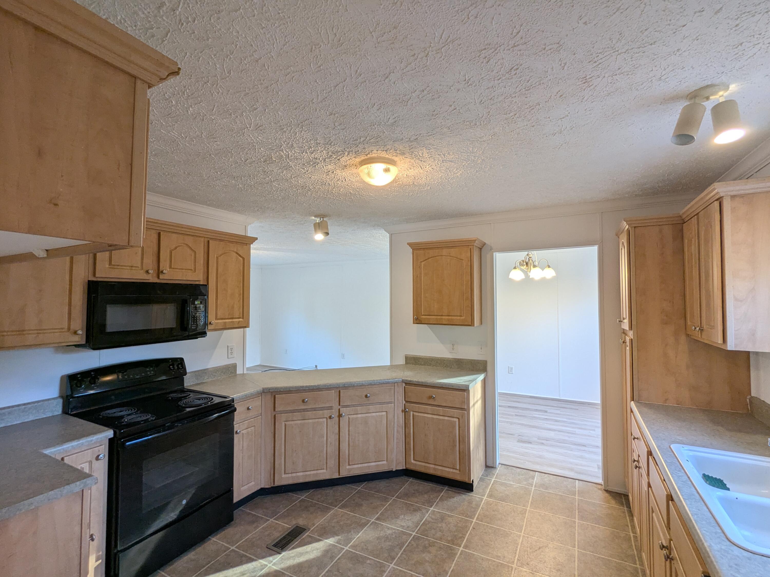 5181 Dr Taylor Road Adams Run, SC 29426 - Photo 7 of 20 PXL_20250307_215554255