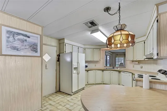 $135,000 | 3230 Brewster Drive, Holiday, FL 34690