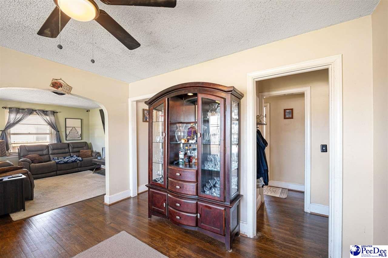 2405 3rd Loop Road Florence, SC 29501 - Photo 8 of 27 Gallery Image 8