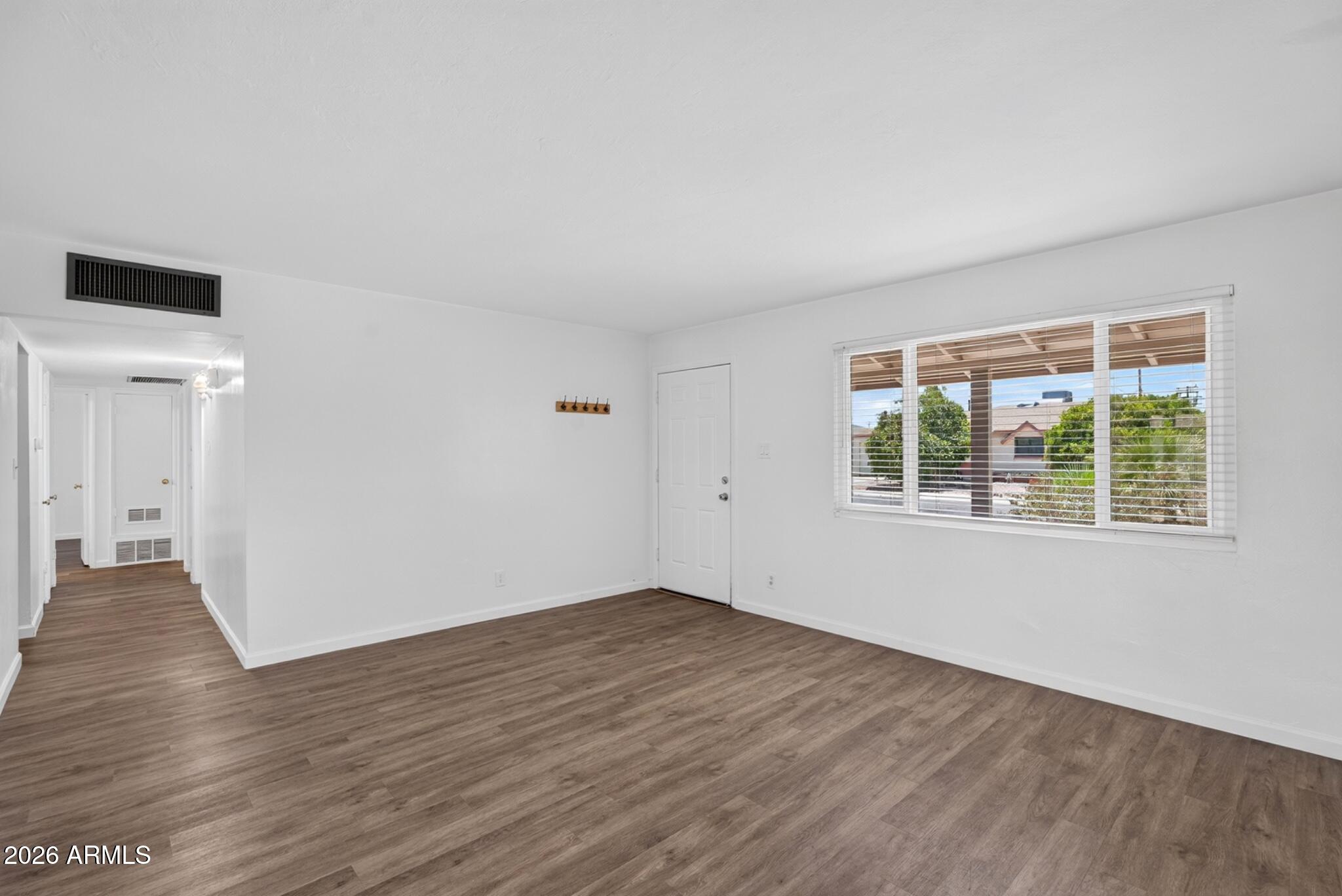 1711 South Roberts Road Tempe, AZ 85281 - Photo 5 of 36
