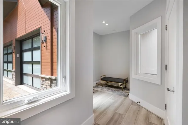 $3,999,000 | 9604 Pembroke Place, Vienna, VA 22182