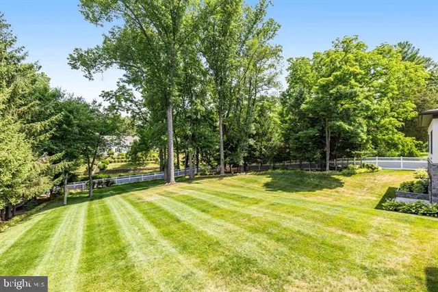 $3,999,000 | 9604 Pembroke Place, Vienna, VA 22182