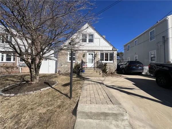 $2,400 | 19 Joy Street, Providence, RI 02908