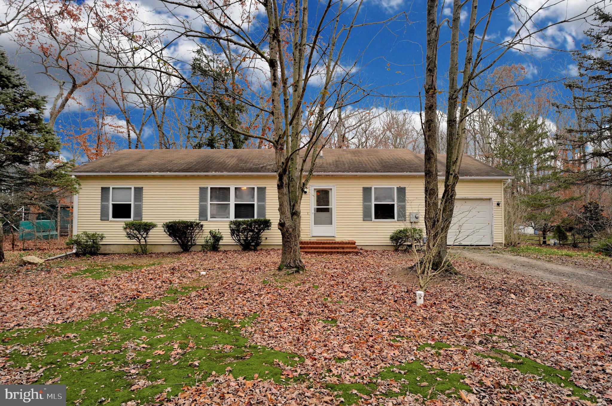 342 East Millstream Road Cream Ridge, NJ 08514 - Photo 1 of 21
