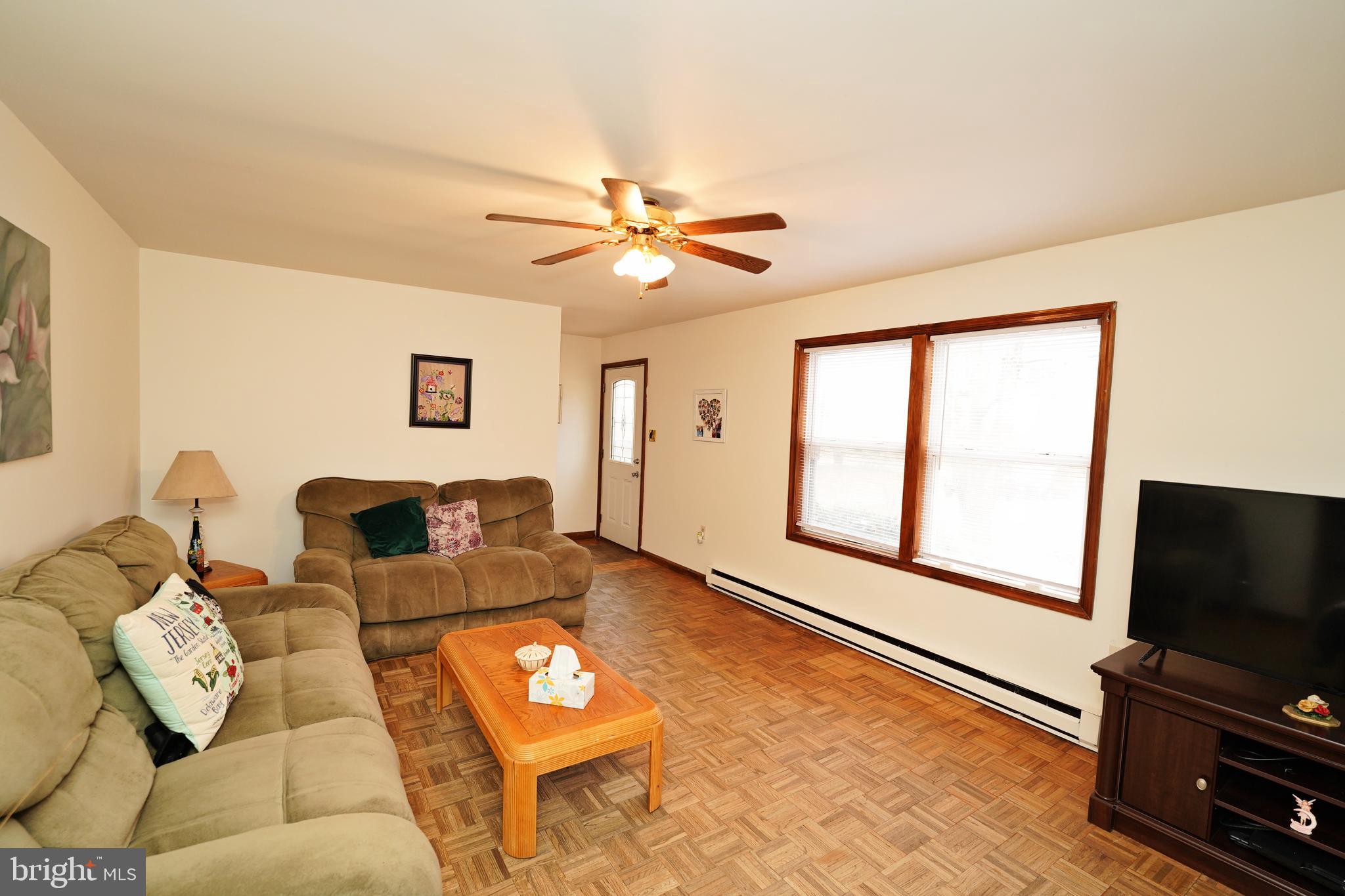342 East Millstream Road Cream Ridge, NJ 08514 - Photo 5 of 21