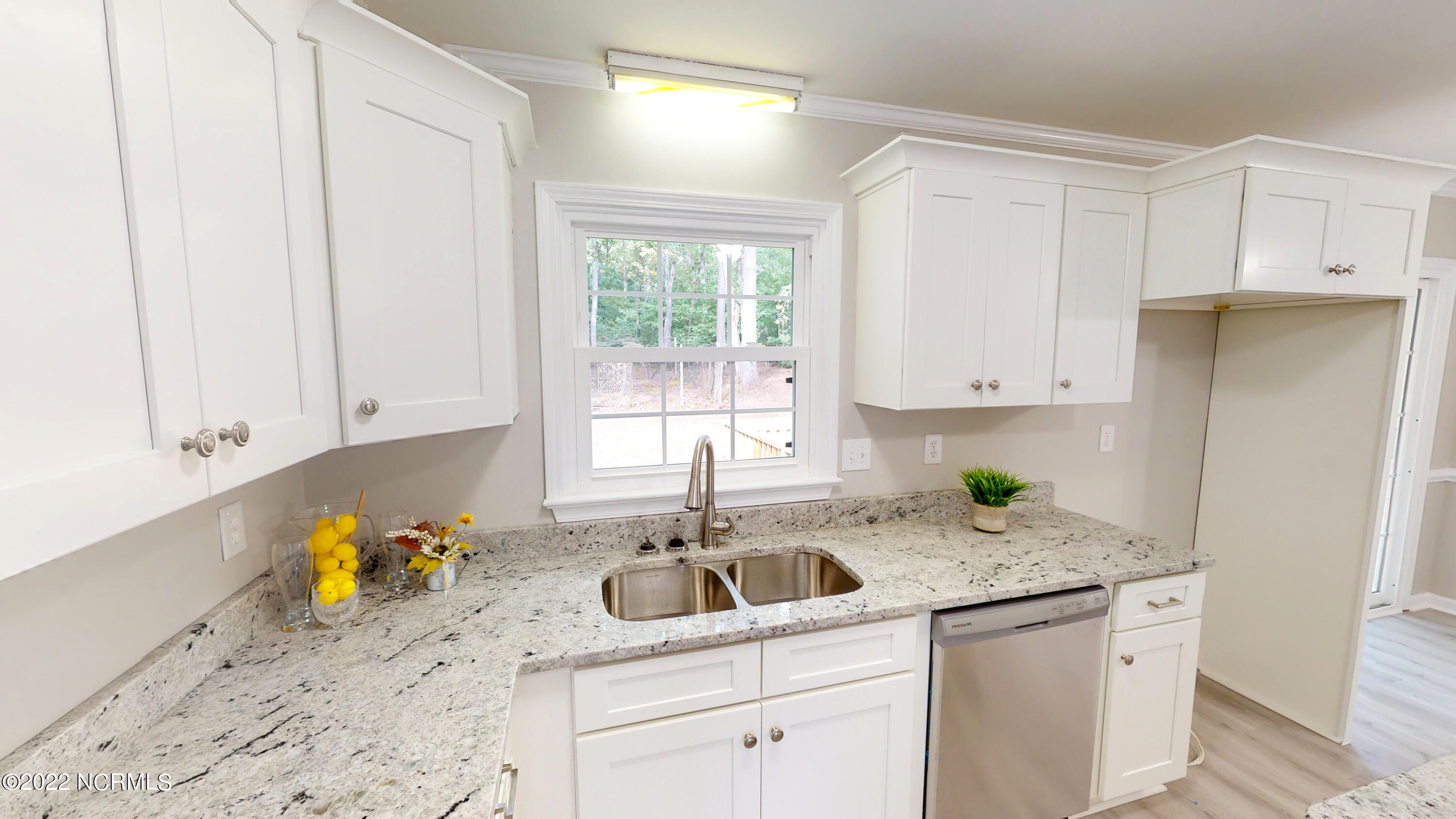 1509 Cranston Road Garner, NC 27529 - Photo 1 of 33 C e Kitchen