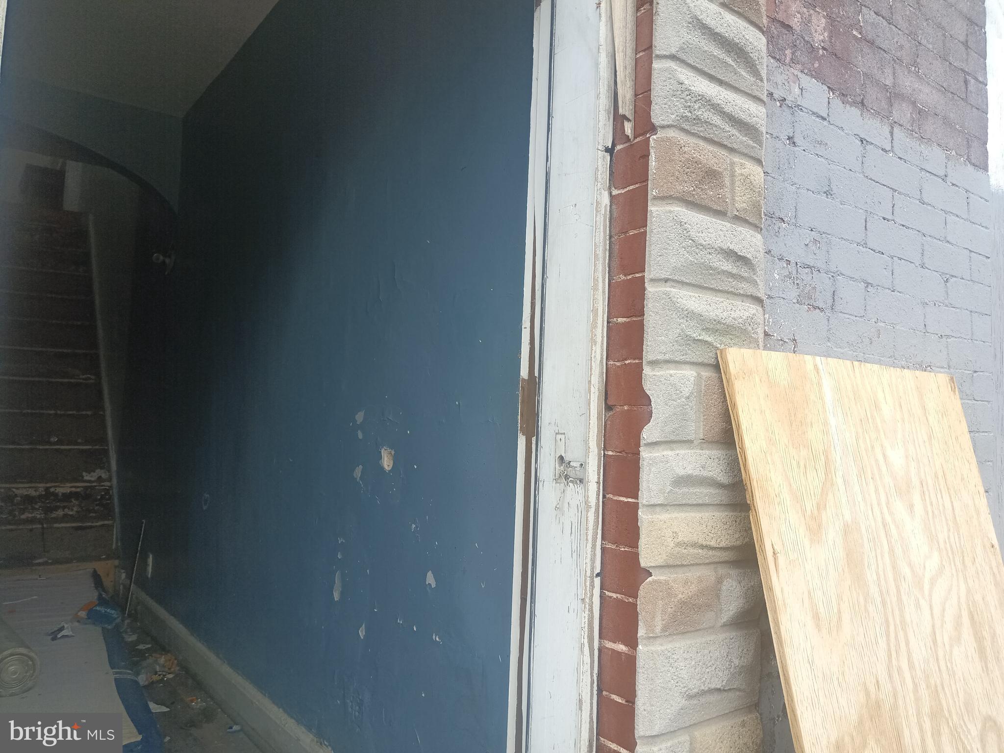 1802 North Chapel Street Baltimore, MD 21213 - Photo 2 of 8