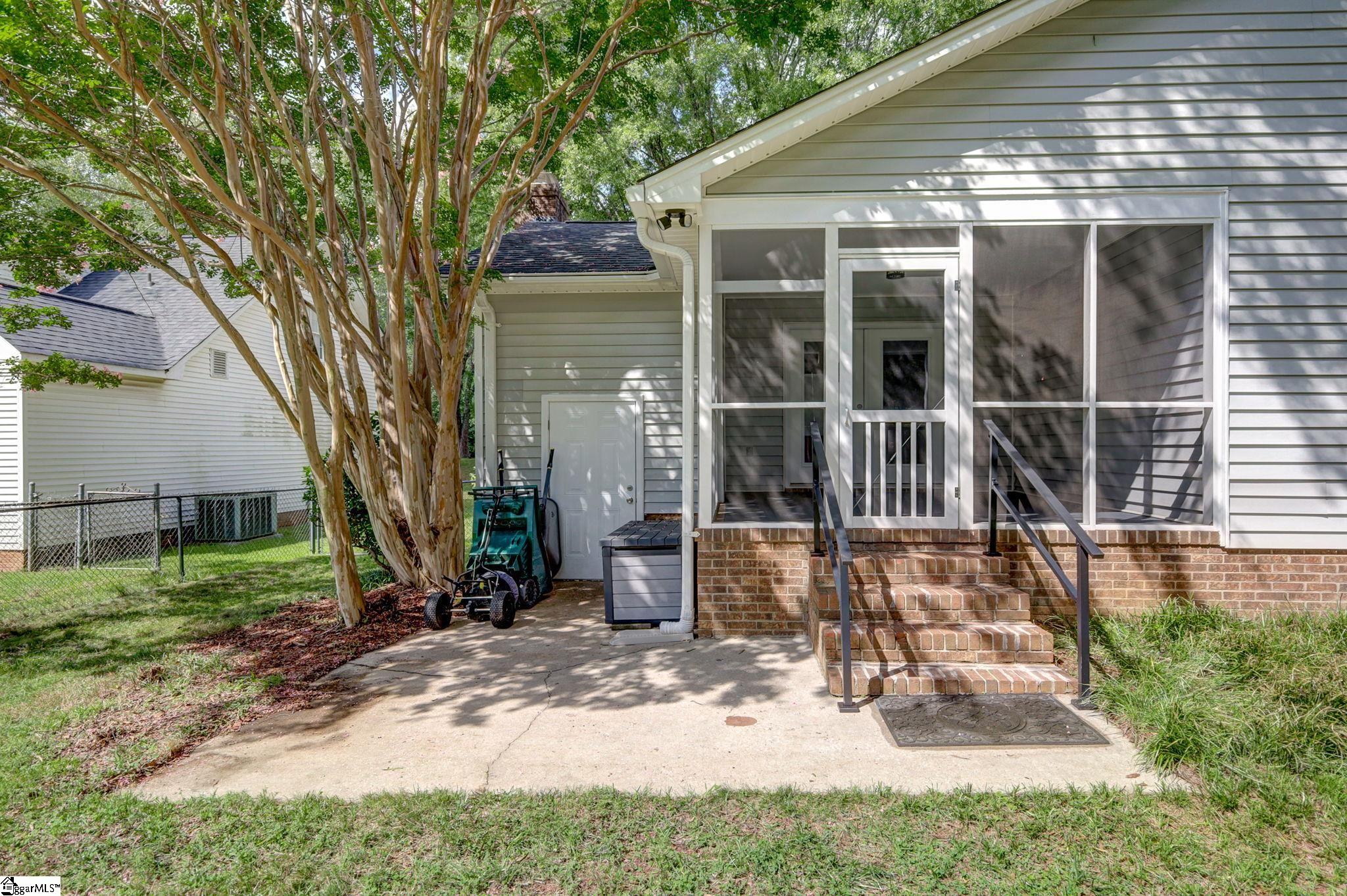 405 South Batesville Road Greer, SC 29650 - Photo 29 of 41 Gallery Image 29