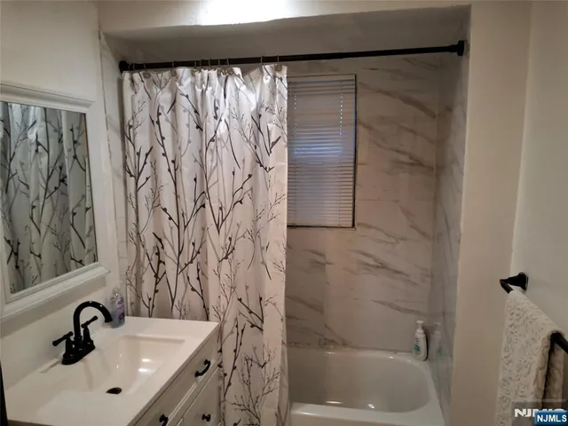 $2,800 | 75 MacArthur Avenue, Unit 1, Lodi, NJ 07644