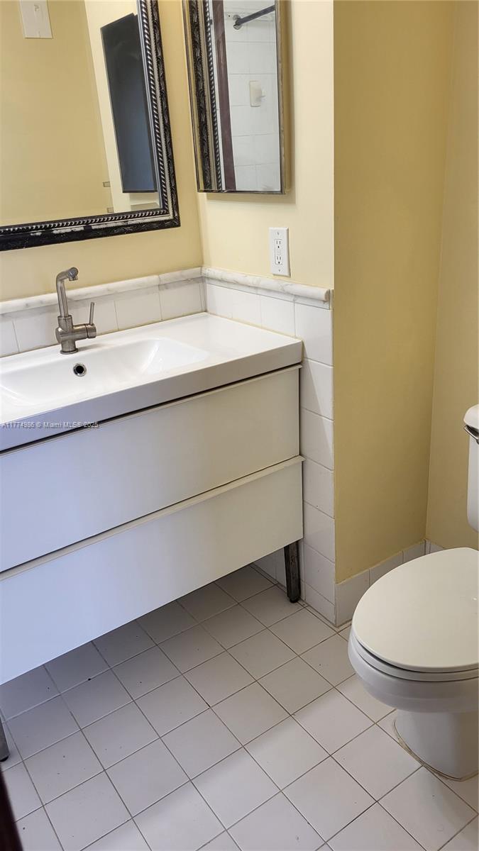 715 Southwest 148th Avenue, Unit 604 Sunrise, FL 33325 - Photo 17 of 29