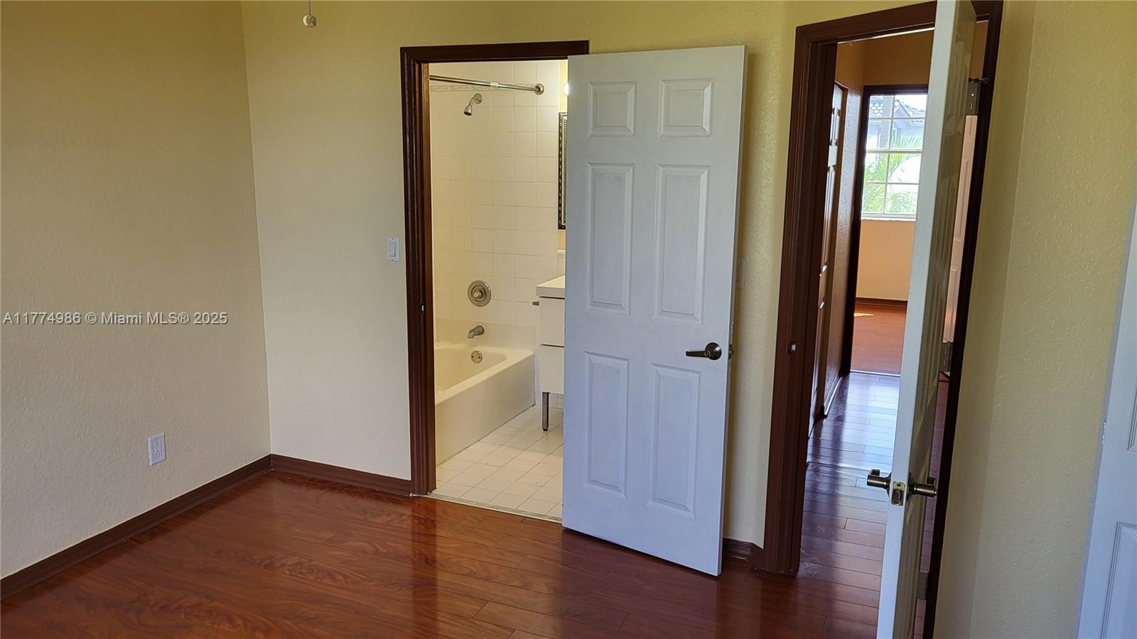 715 Southwest 148th Avenue, Unit 604 Sunrise, FL 33325 - Photo 22 of 29