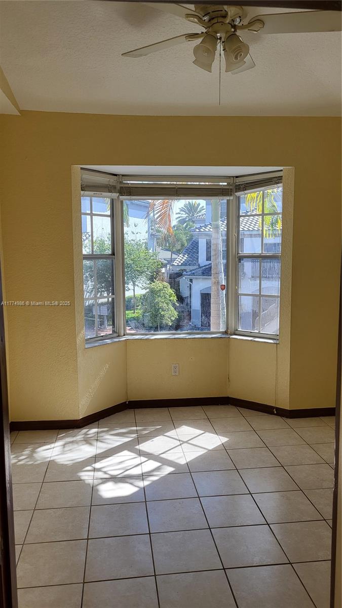 715 Southwest 148th Avenue, Unit 604 Sunrise, FL 33325 - Photo 3 of 29
