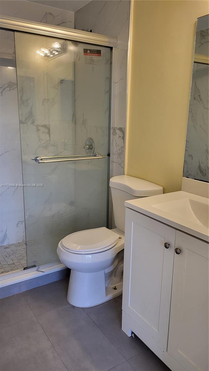715 Southwest 148th Avenue, Unit 604 Sunrise, FL 33325 - Photo 5 of 29 Bathroom 3