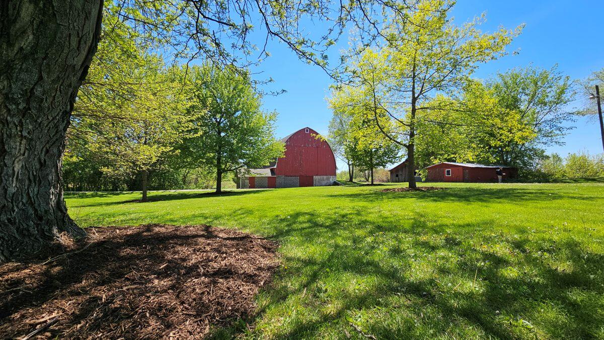 W5090 Navan Road Watertown, WI 53094 - Photo 15 of 52 5