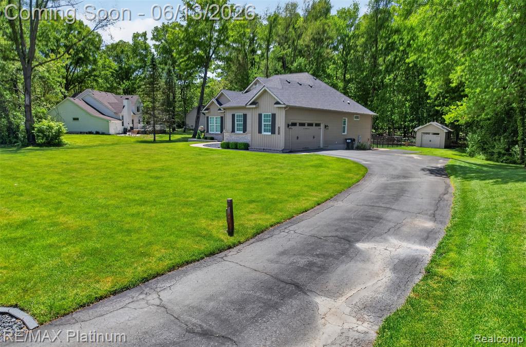 5060 Yax Pointe Drive Howell, MI 48843 - Photo 44 of 61