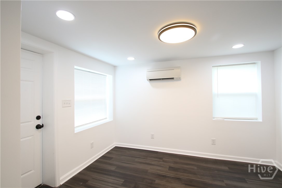 1904 East 51st Street, Unit A Savannah, GA 31404 - Photo 17 of 38