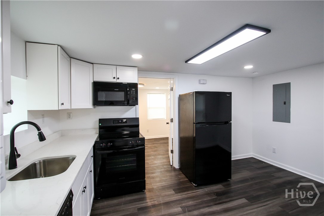 1904 East 51st Street, Unit A Savannah, GA 31404 - Photo 2 of 38