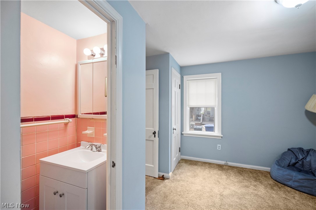 947 Beverly Road Cleveland Heights, OH 44121 - Photo 15 of 27