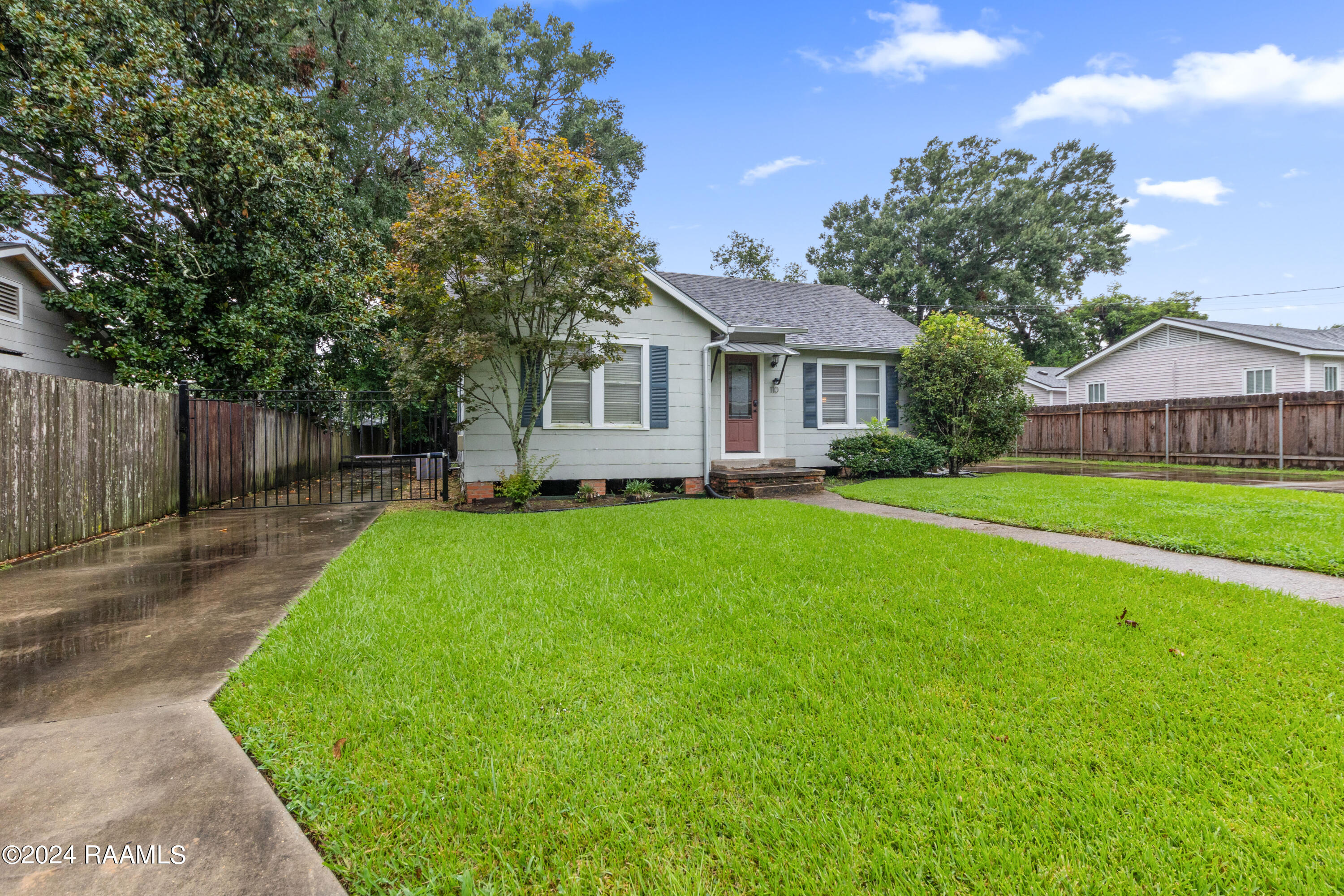 110 Ridgewood Street Lafayette, LA 70506 - Photo 5 of 25 110RidgeWood-1-5