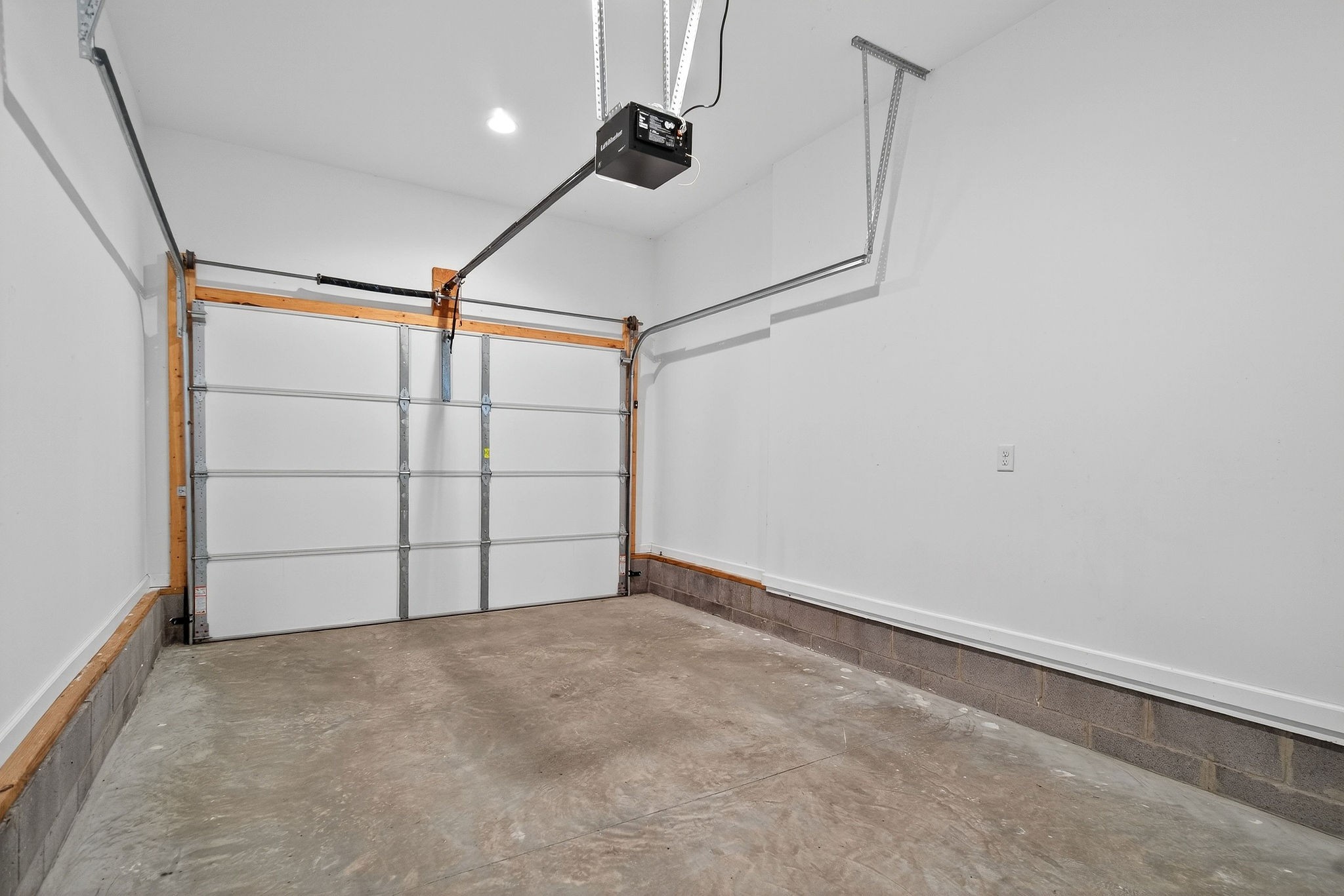 409 Buffalo Valley Road Baxter, TN 38544 - Photo 22 of 29 a view of an empty room