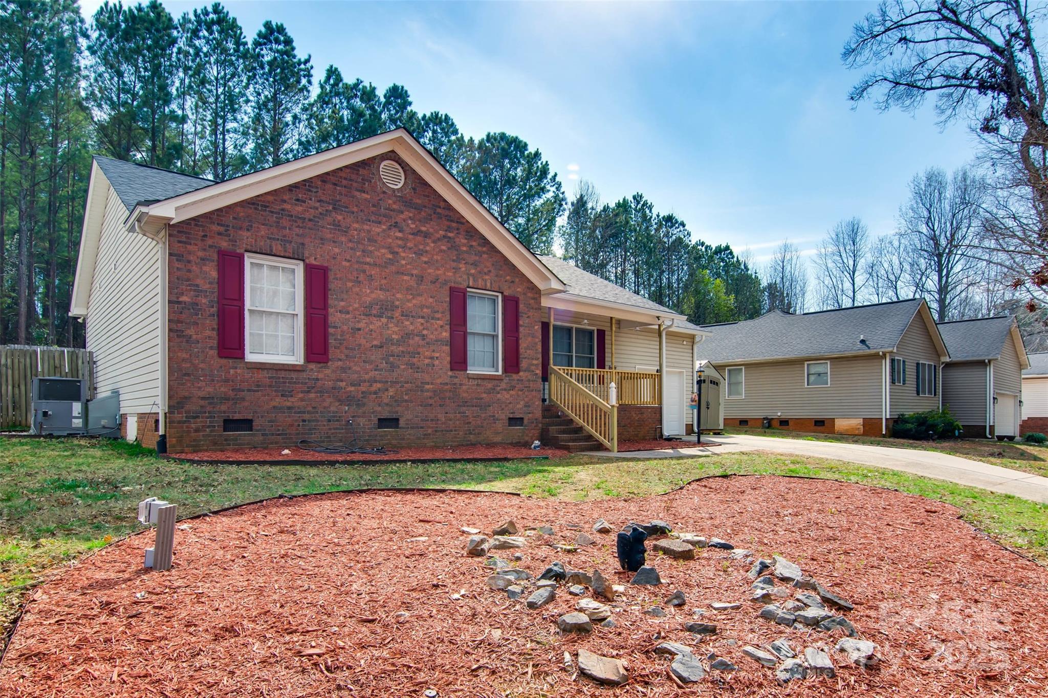 806 East Ridge Street Kings Mountain, NC 28086 - Photo 33 of 38 a view of a yard in front of a house with large tree