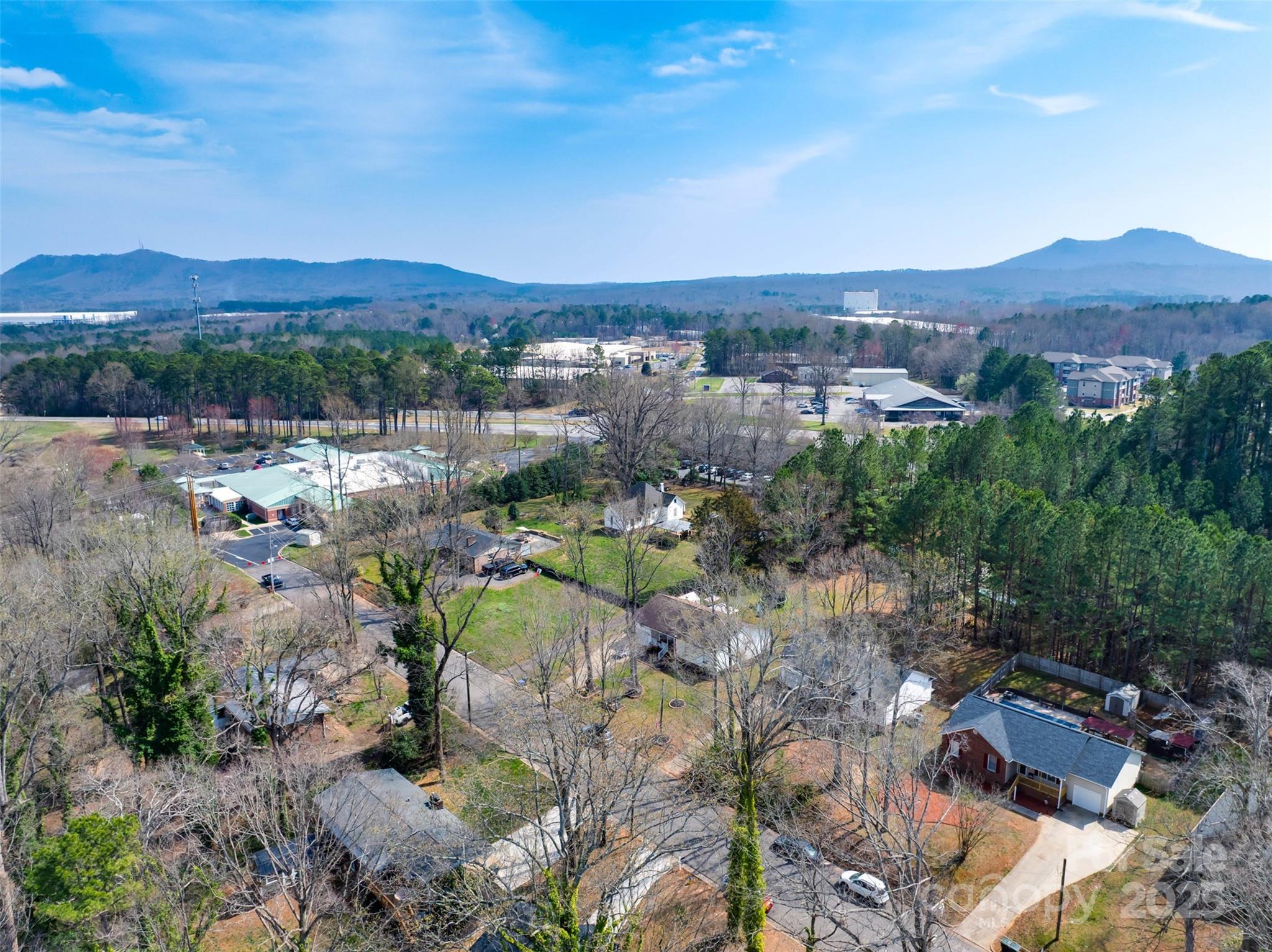 806 East Ridge Street Kings Mountain, NC 28086 - Photo 37 of 38 an aerial view of multiple house