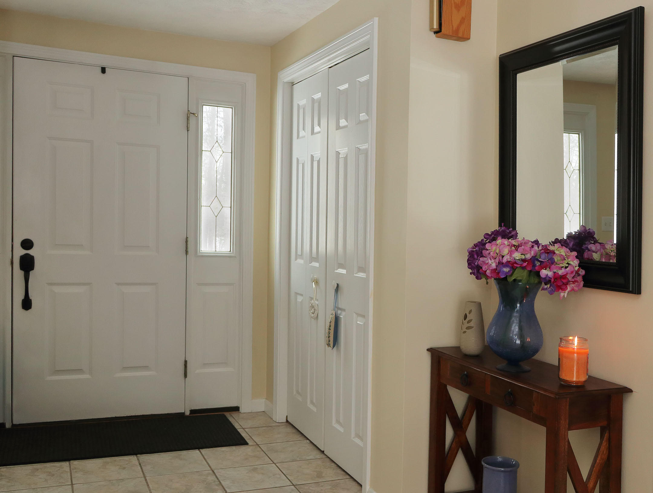 4 Westwoods Road Kennebunk, ME 04043 - Photo 13 of 30 Foyer Entry