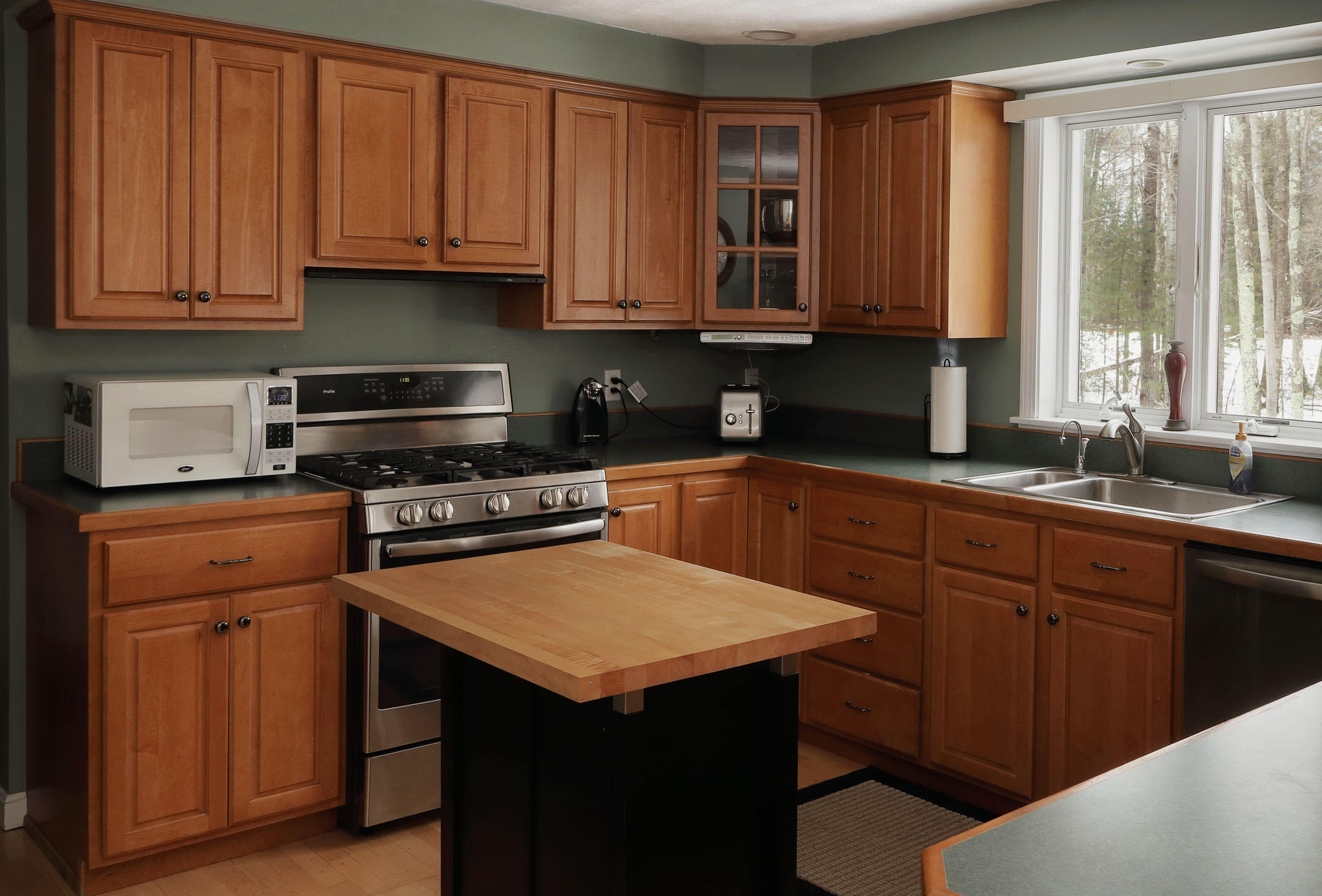 4 Westwoods Road Kennebunk, ME 04043 - Photo 4 of 30 Kitchen