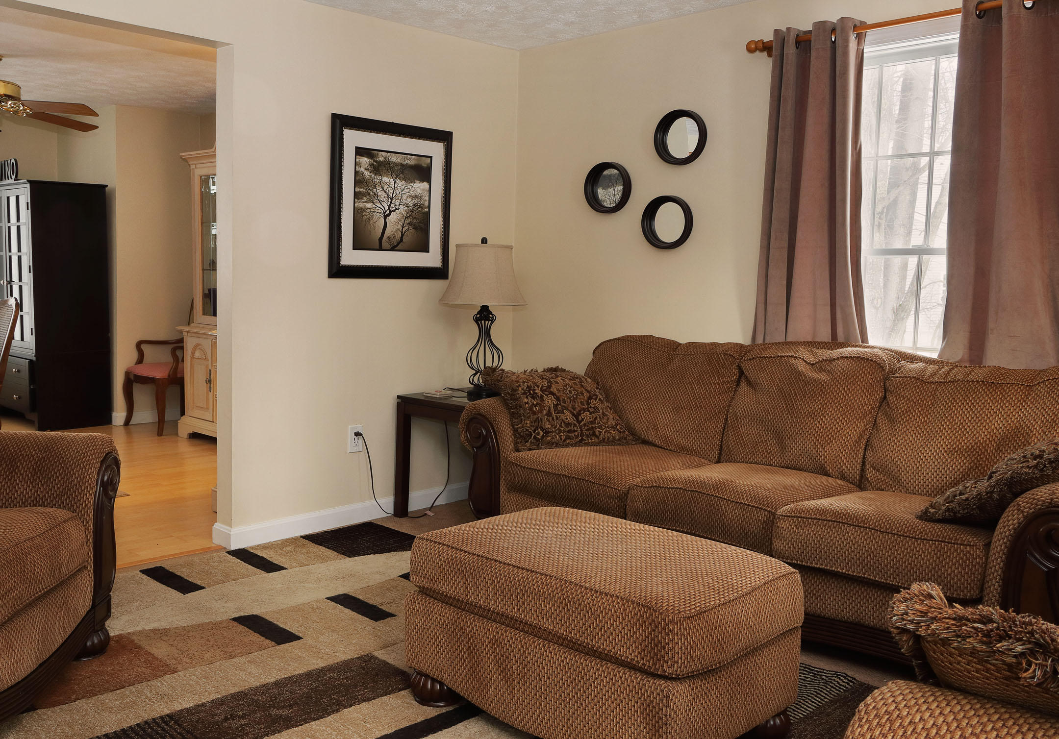4 Westwoods Road Kennebunk, ME 04043 - Photo 8 of 30 Living Room