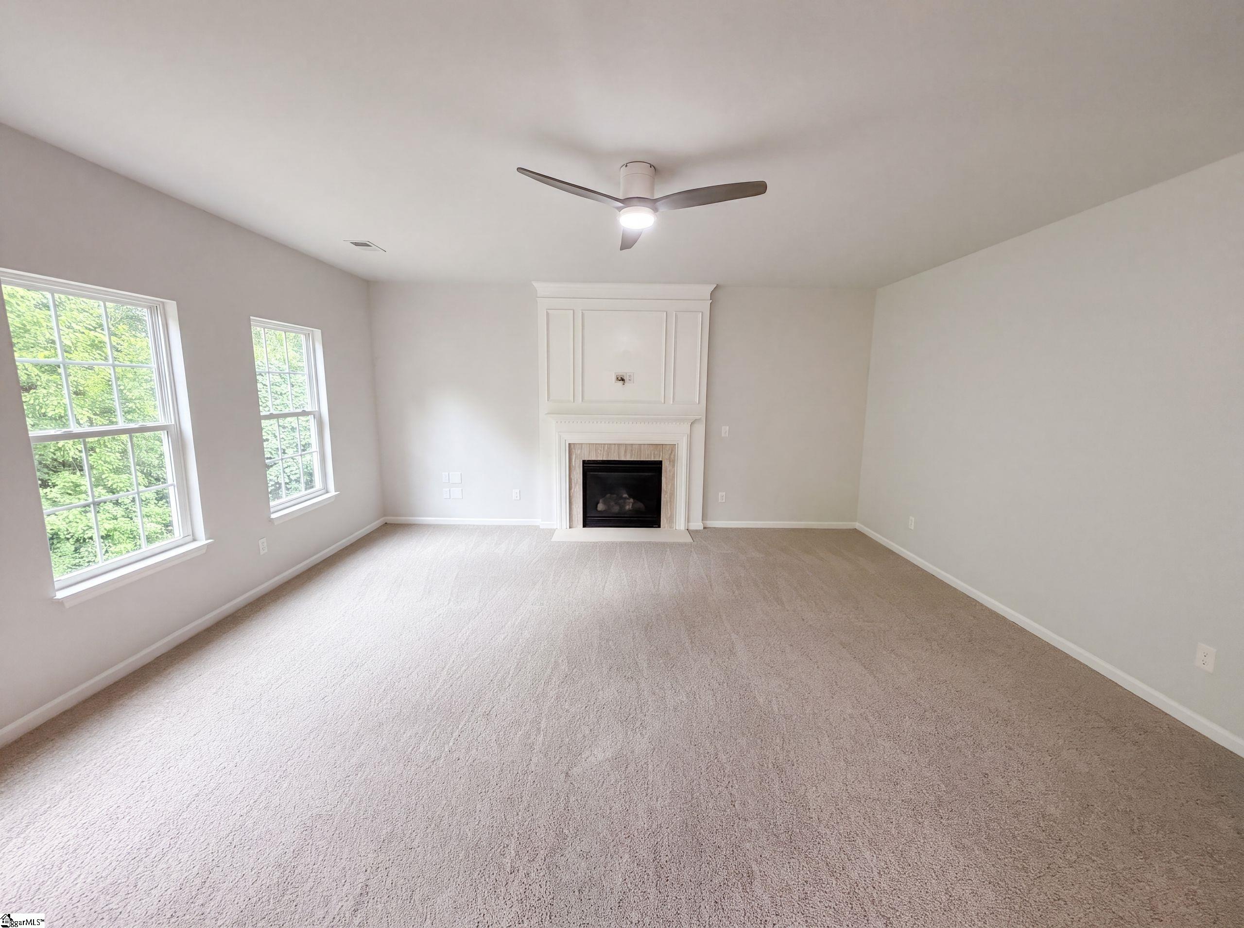 109 Hydrangea Way Simpsonville, SC 29681 - Photo 3 of 31