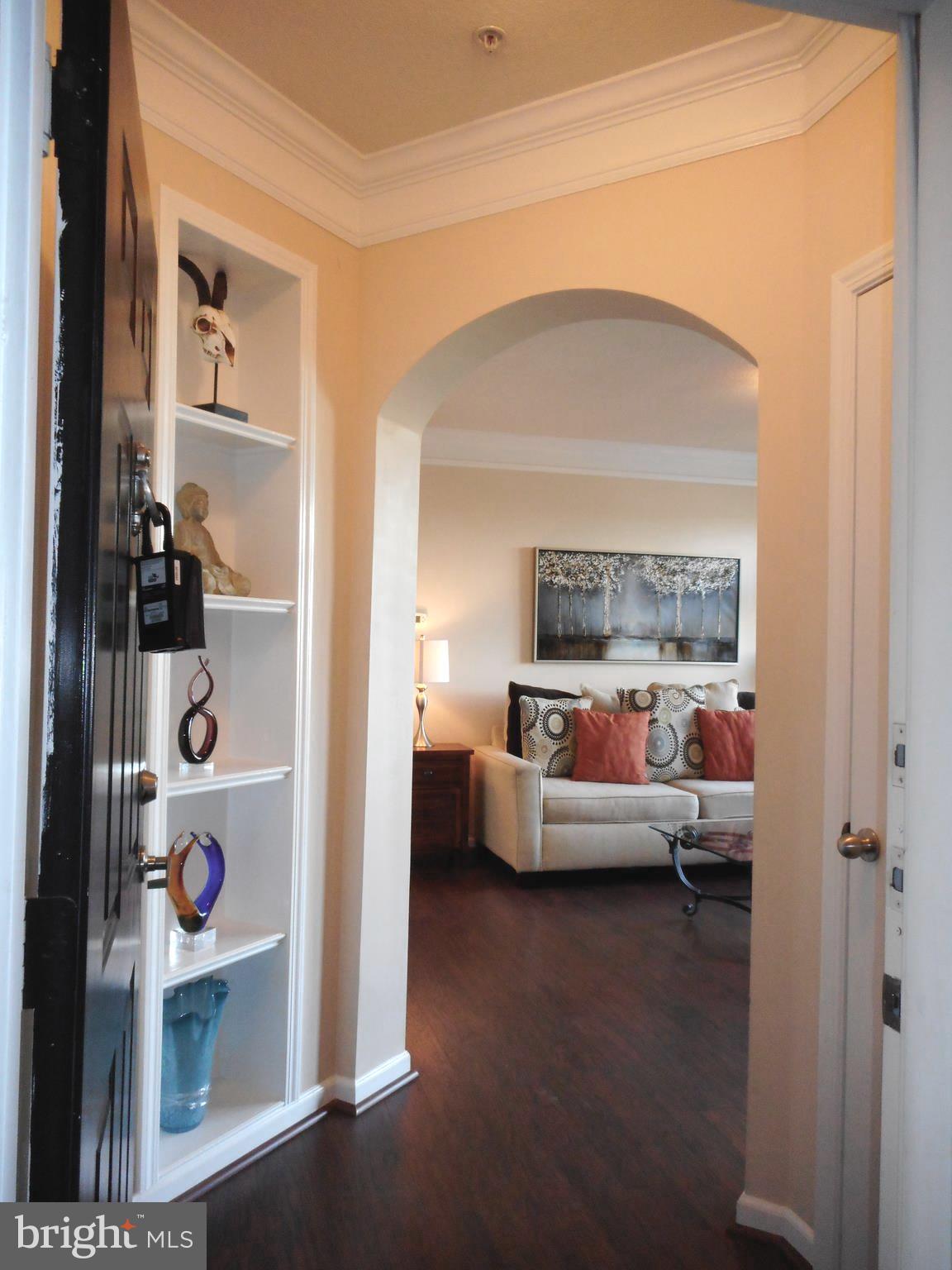 502 Sunset View Terrace Southeast, Unit 302 Leesburg, VA 20175 - Photo 3 of 50 Entrance