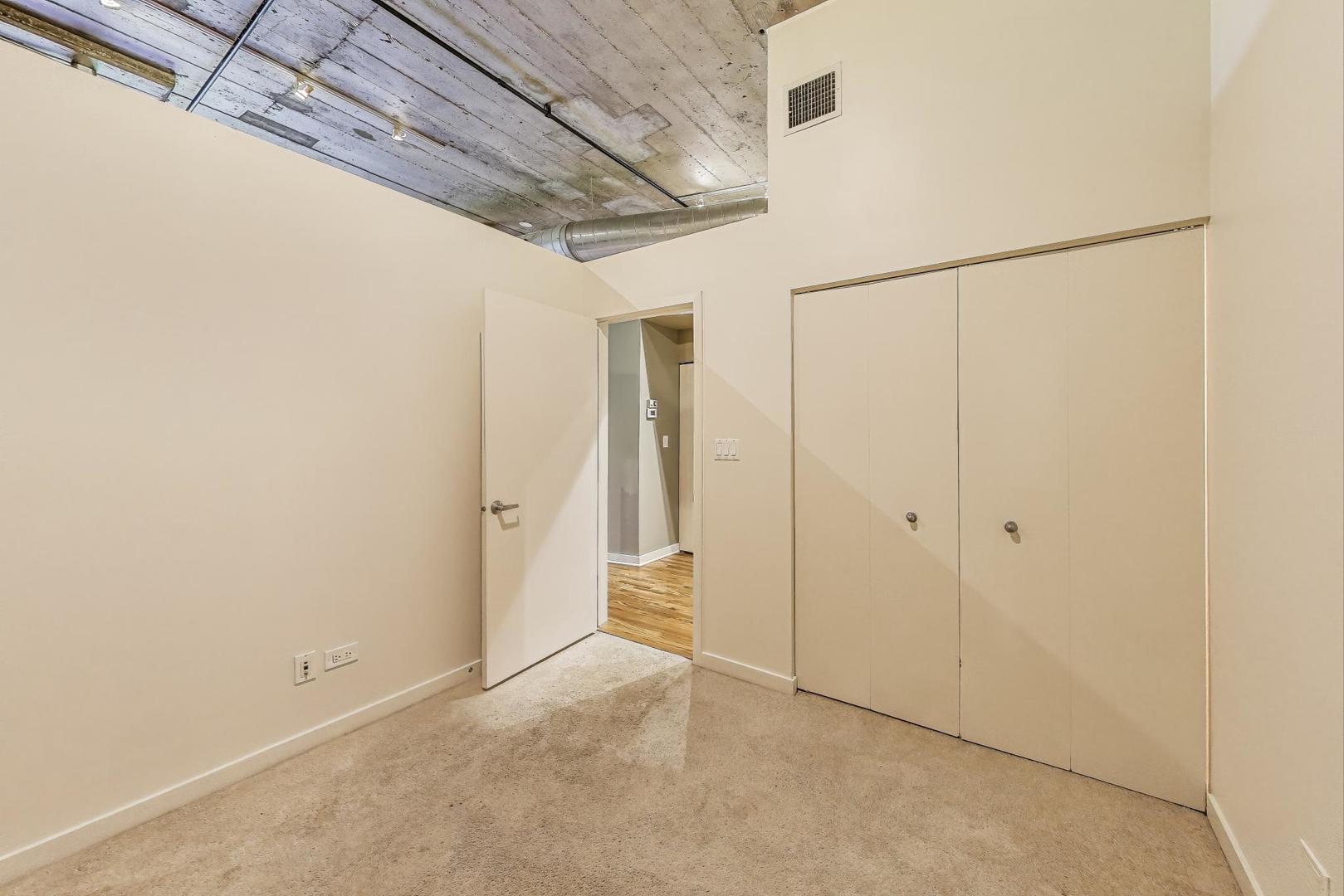 1071 West 15th Street, Unit 352 Chicago, IL 60608 - Photo 13 of 17