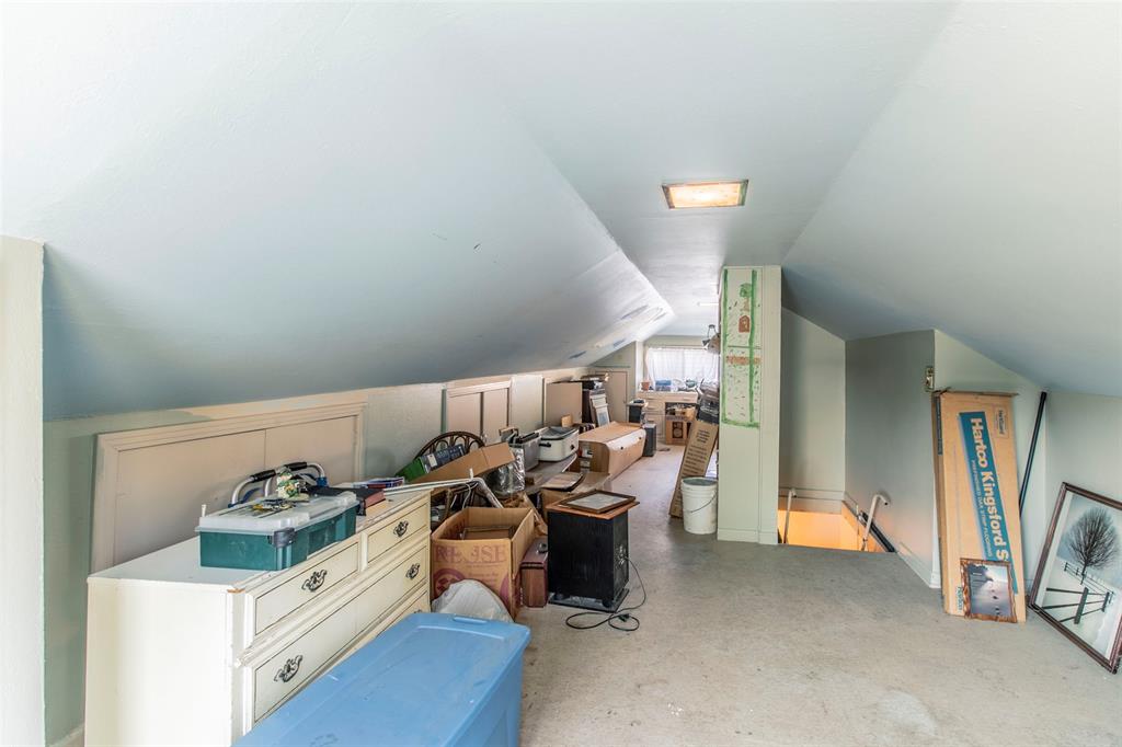 2603 Pine Avenue Waco, TX 76708 - Photo 19 of 23 a view of a hallway with seating area