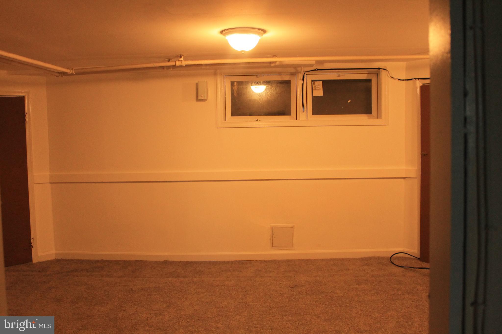 4633 Marble Hall Road Baltimore, MD 21239 - Photo 13 of 19